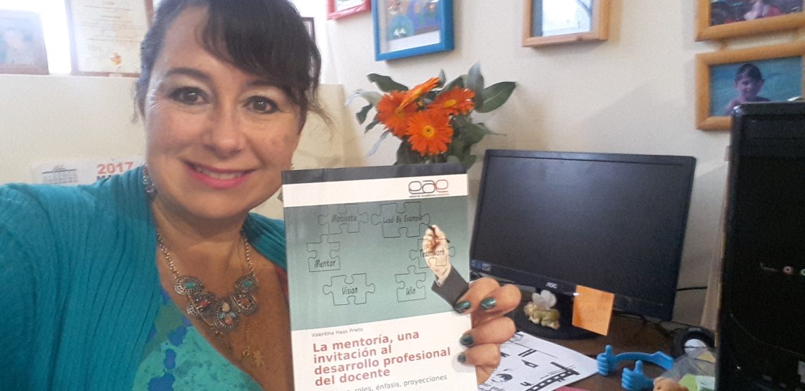 Profesora de la Escuela de Pedagogía publica libro sobre mentoría