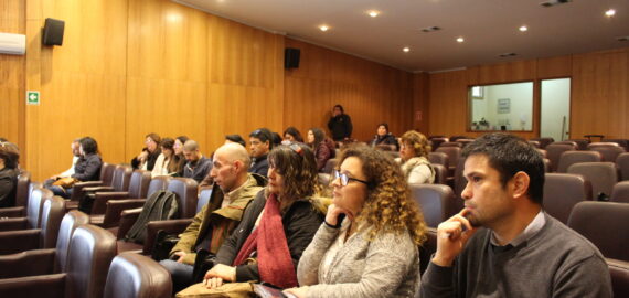 Magíster en Liderazgo y Gestión en Organizaciones Escolares rinde homenaje a profesor Rodrigo Vergara Barbagelata