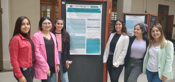 Estudiantes de Educación Parvularia, presentaron sus trabajos de investigación en modalidad de póster en seminario Internacional, organizado por la EPE